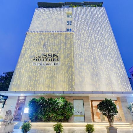 The Ssk Solitaire Hotel & Banquets Nashik Dış mekan fotoğraf