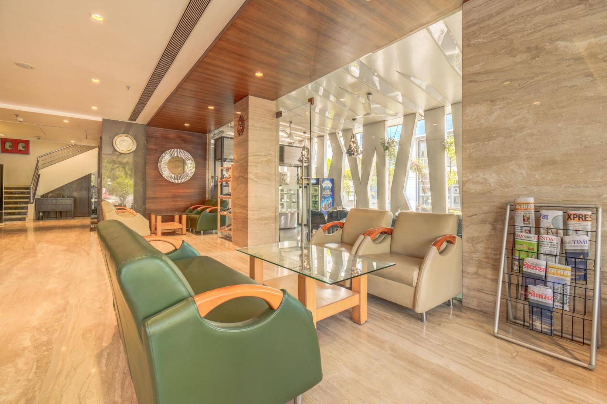 The Ssk Solitaire Hotel & Banquets Nashik Dış mekan fotoğraf