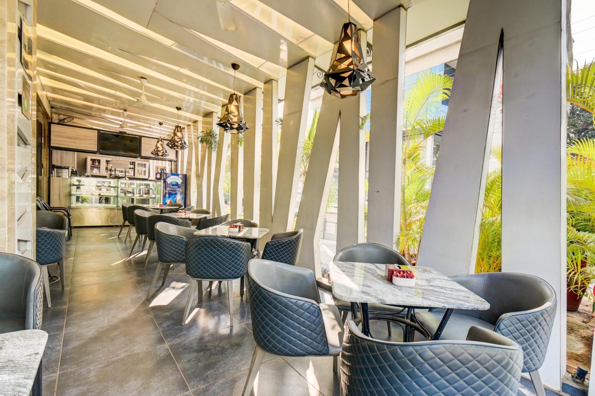 The Ssk Solitaire Hotel & Banquets Nashik Dış mekan fotoğraf