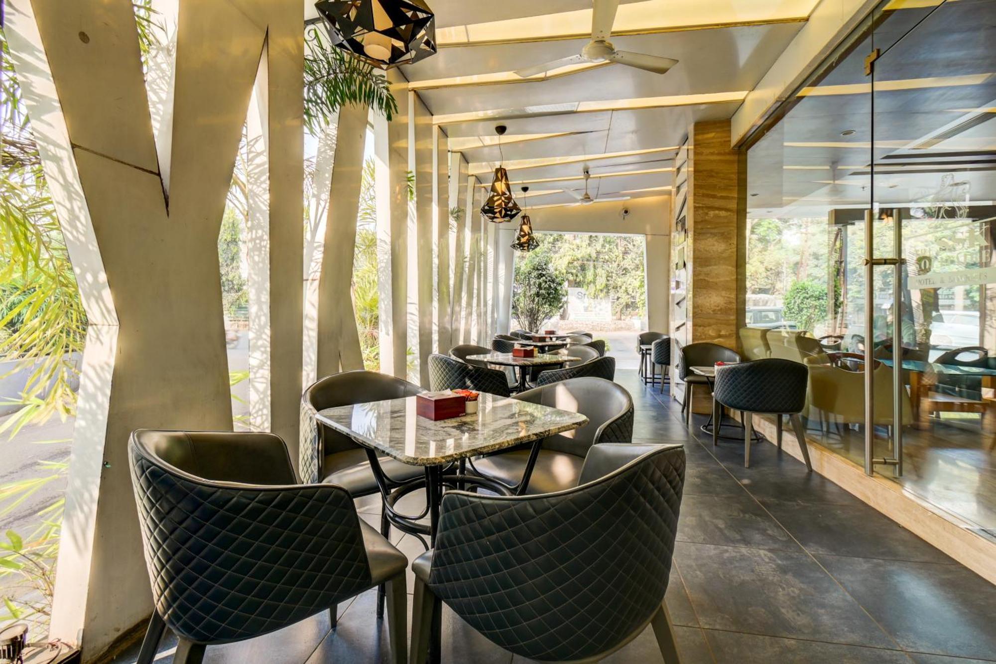 The Ssk Solitaire Hotel & Banquets Nashik Dış mekan fotoğraf