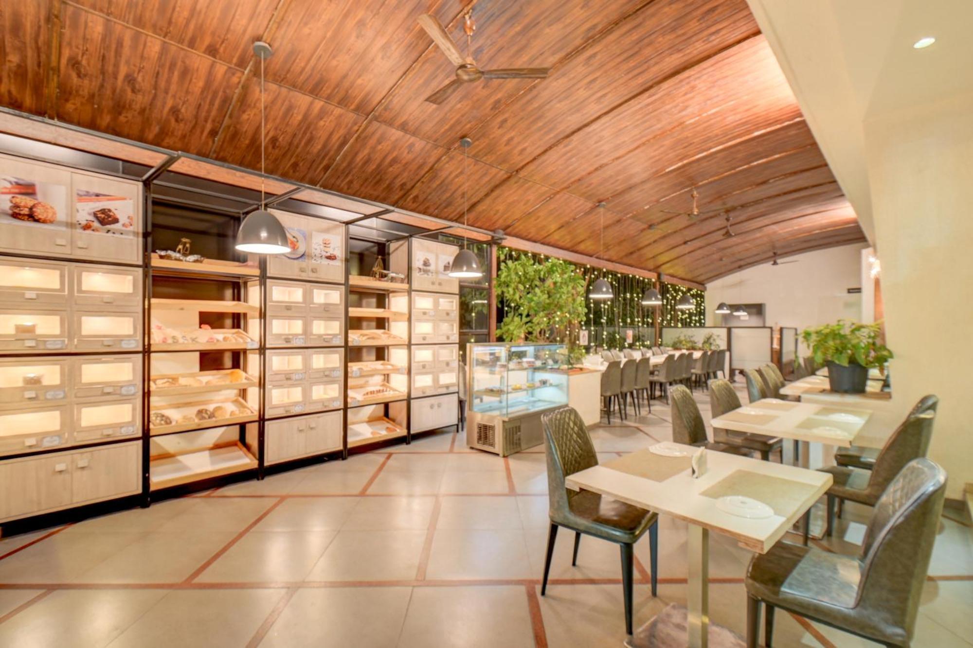 The Ssk Solitaire Hotel & Banquets Nashik Dış mekan fotoğraf