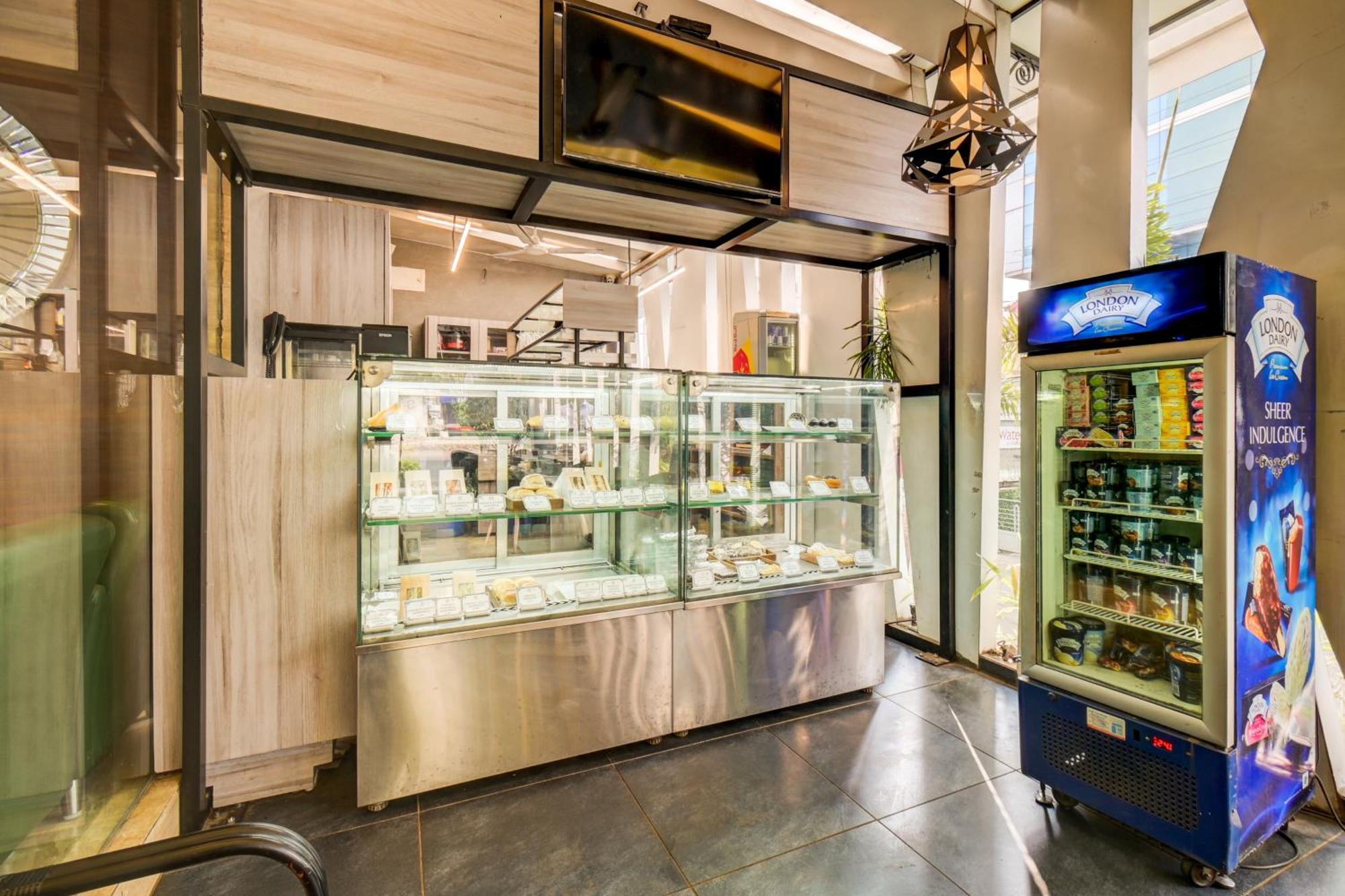 The Ssk Solitaire Hotel & Banquets Nashik Dış mekan fotoğraf