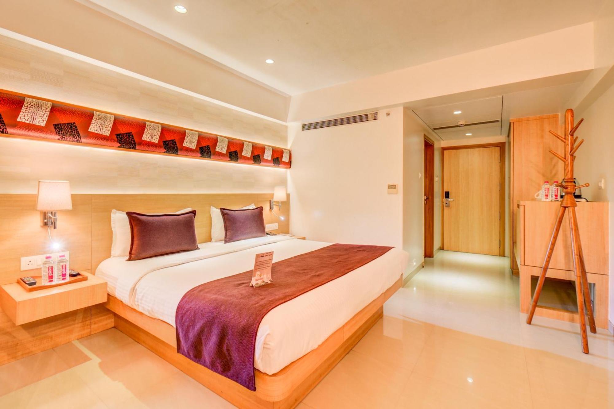 The Ssk Solitaire Hotel & Banquets Nashik Dış mekan fotoğraf